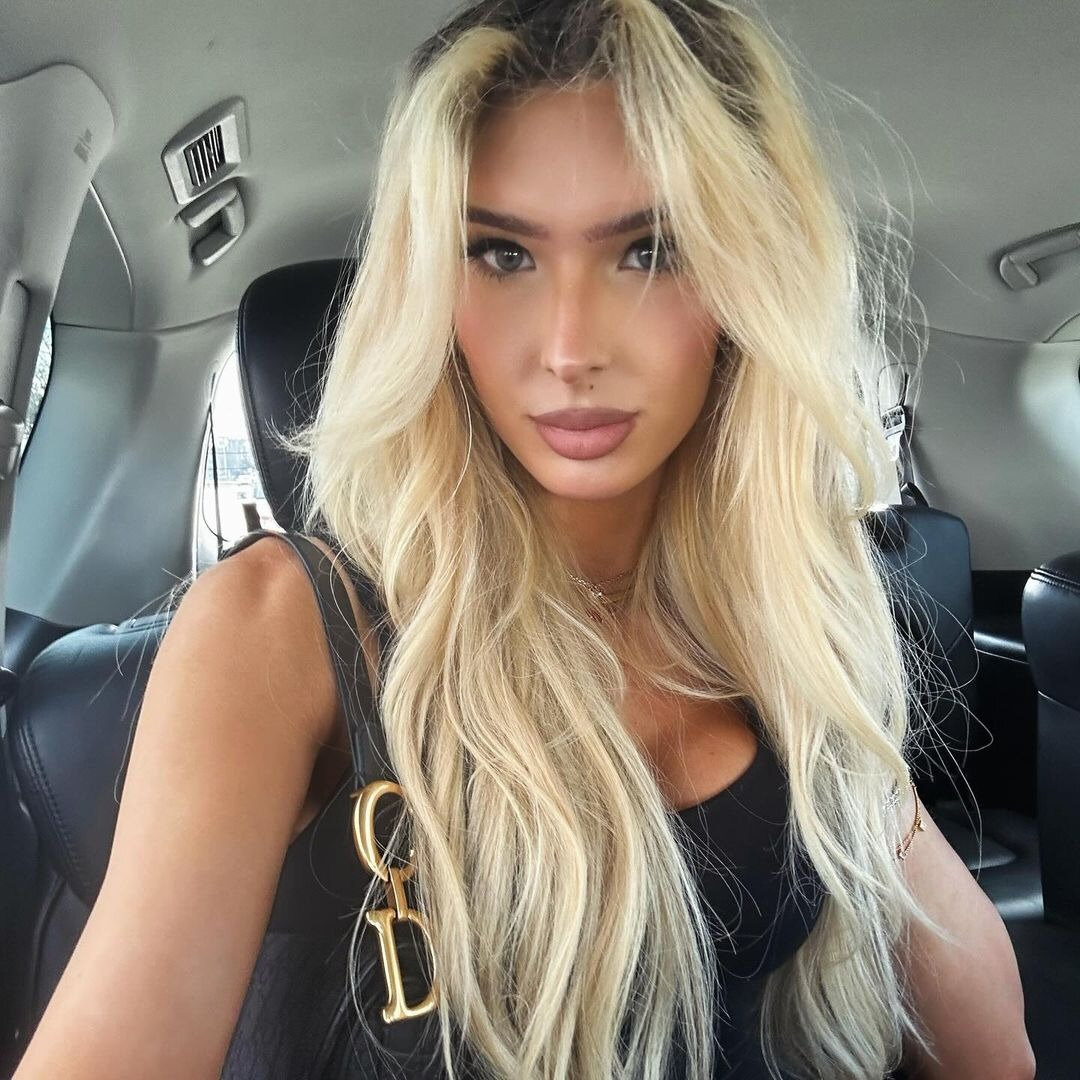 Indi 21 y Trans Girl 9 INCH OnlyFans