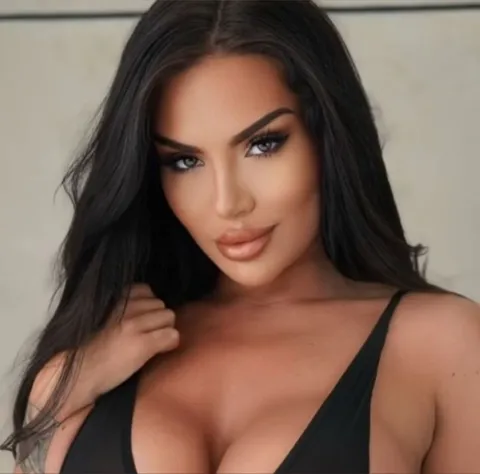 Amber Jasmine OnlyFans