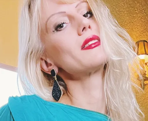 Mistress Karin von Kroft OnlyFans creator