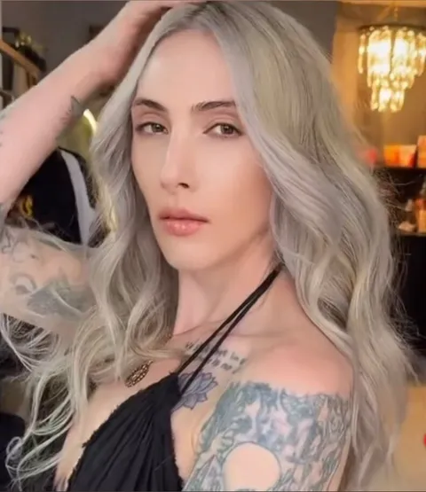Kay says: CHECK YOUR DMS ur gf OnlyFans