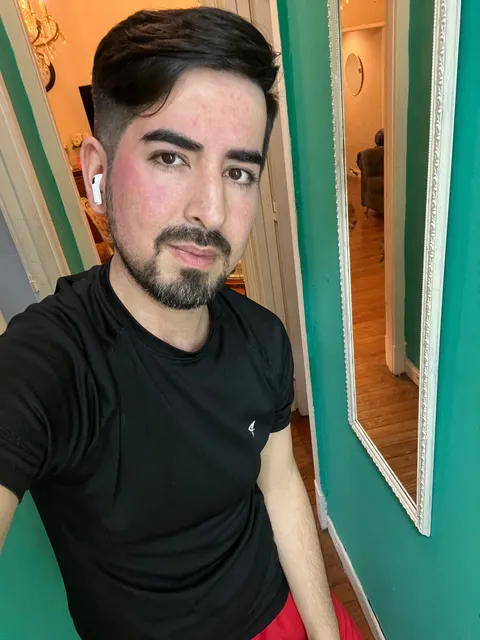 Yamil OnlyFans