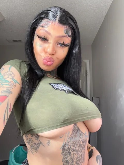 Kaay brazy OnlyFans creator
