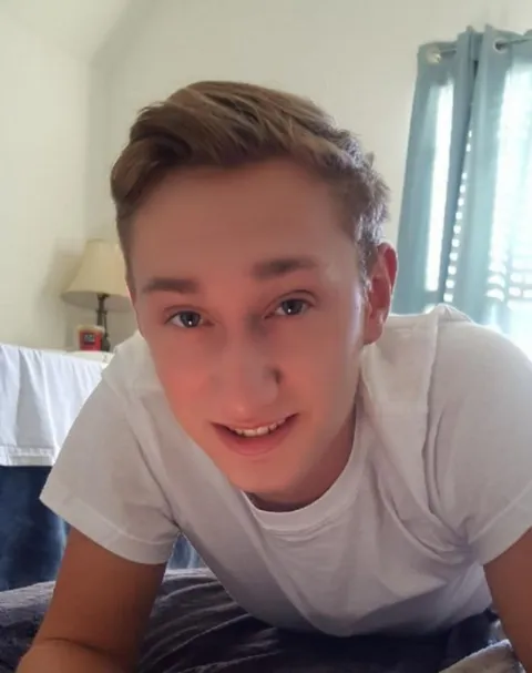 Travis Sugaring OnlyFans
