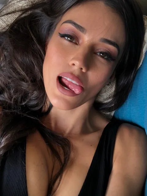 Zoe Evans OnlyFans creator