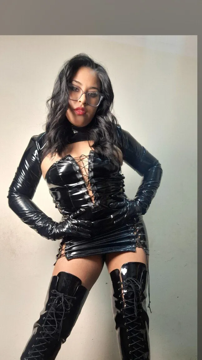 HAIRY MISTRESS ALYSSA OnlyFans