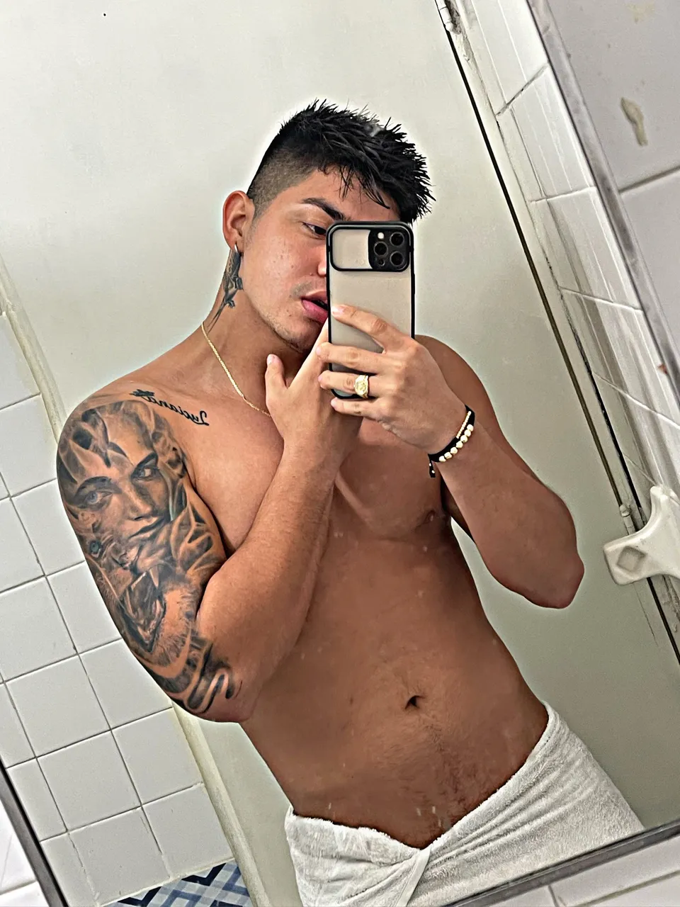 Andres Mojica OnlyFans