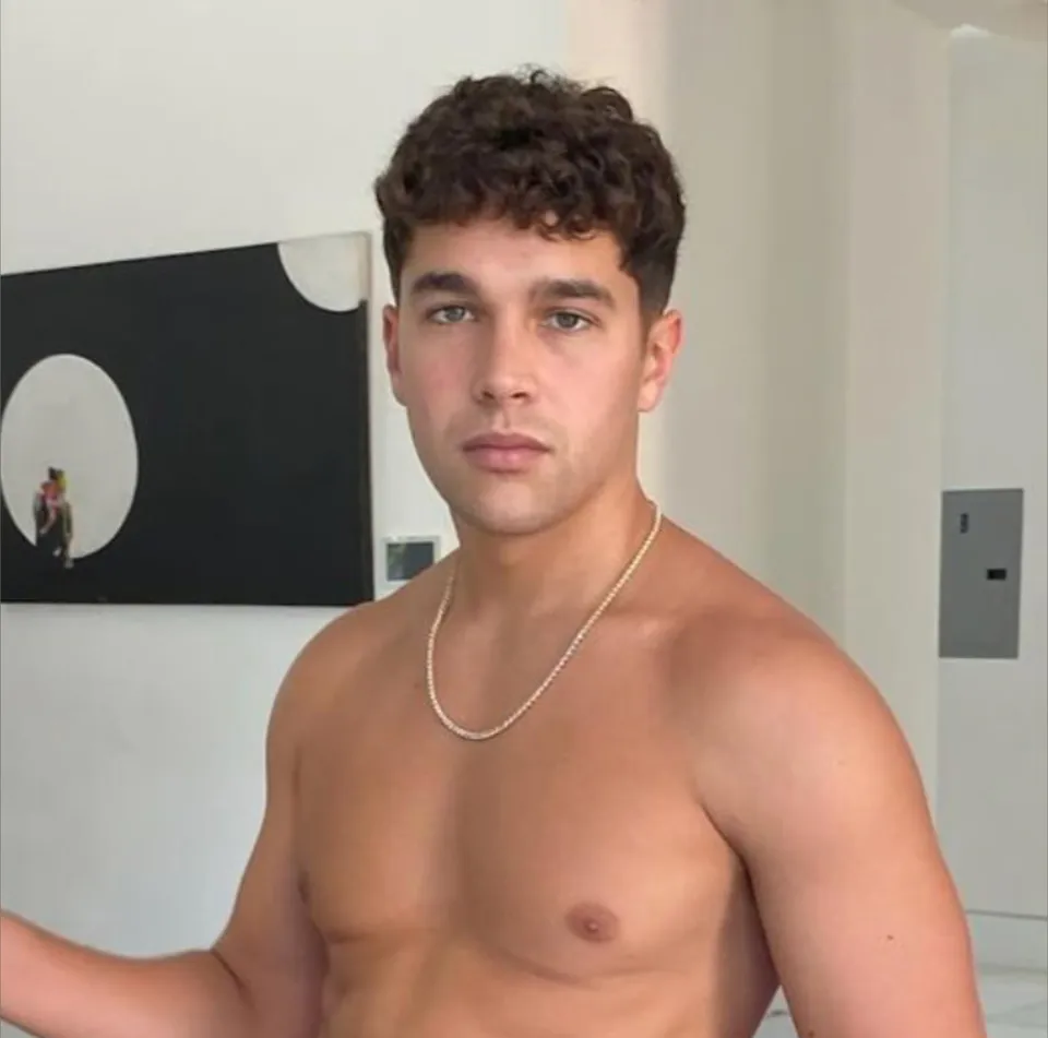 AUSTIN MAHONE OnlyFans