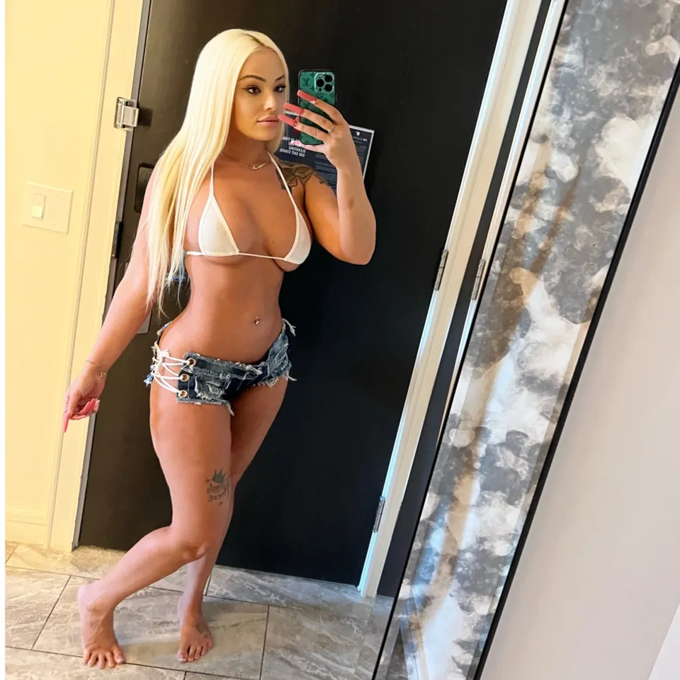 Barbie Nicole OnlyFans