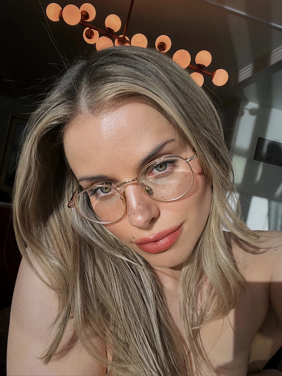 Bobbie Lavender OnlyFans