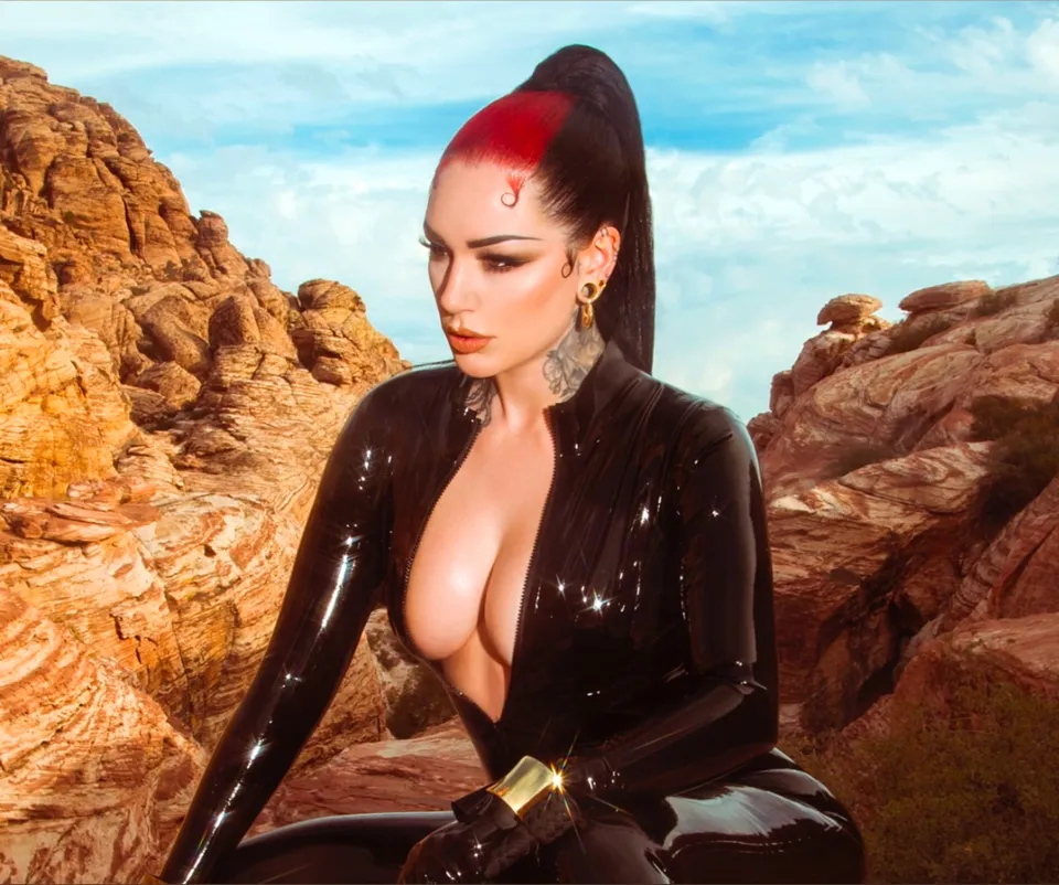 Cervena Fox OnlyFans