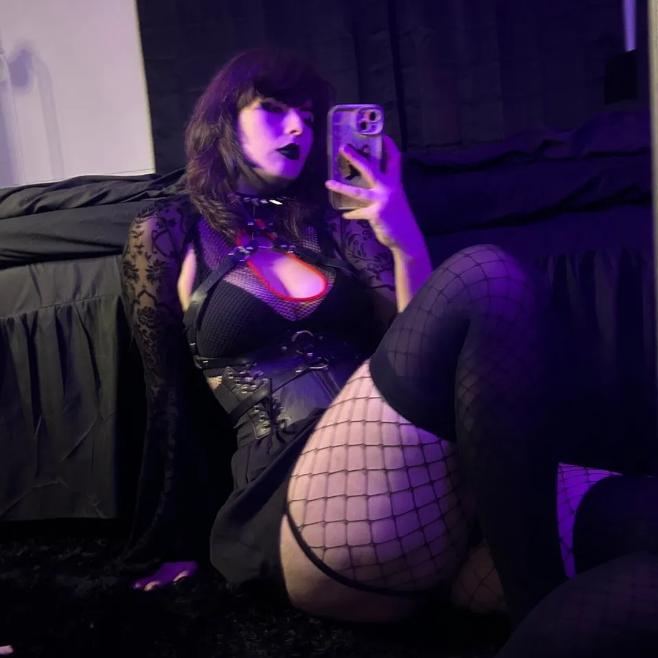 Dea infernia OnlyFans