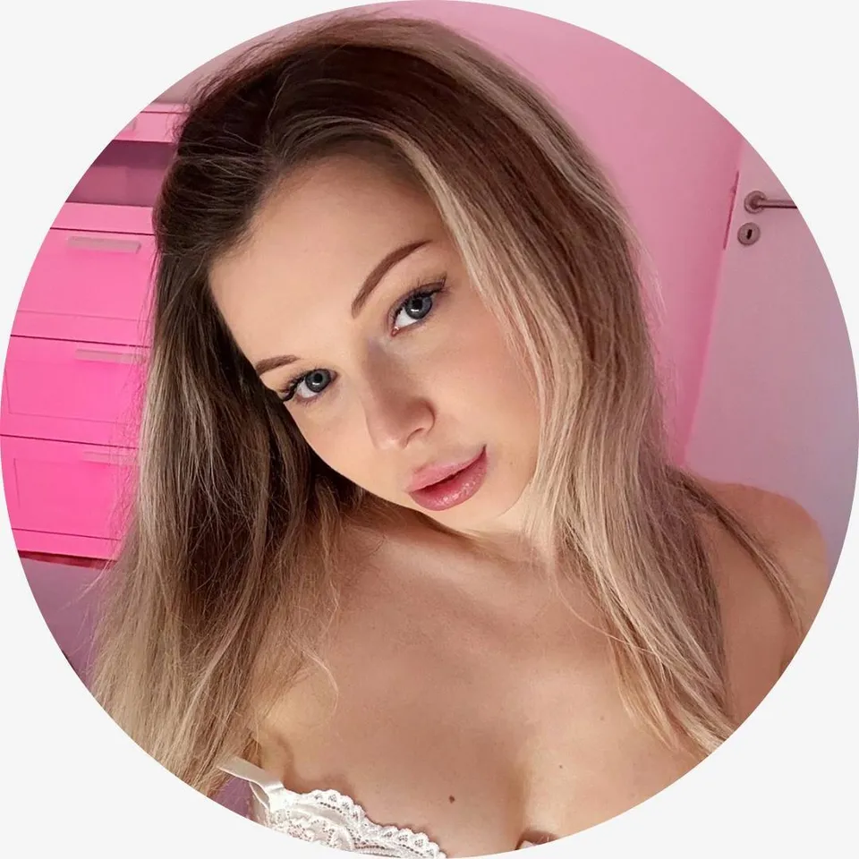 Ellie Ellis OnlyFans