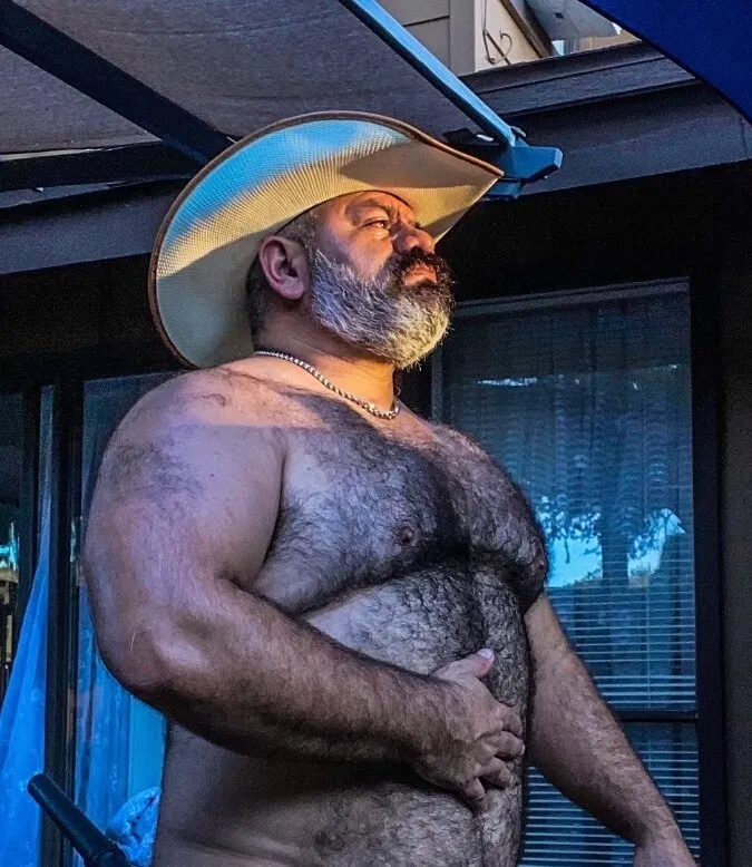 EL SÚPER OSO ADRIAN OnlyFans