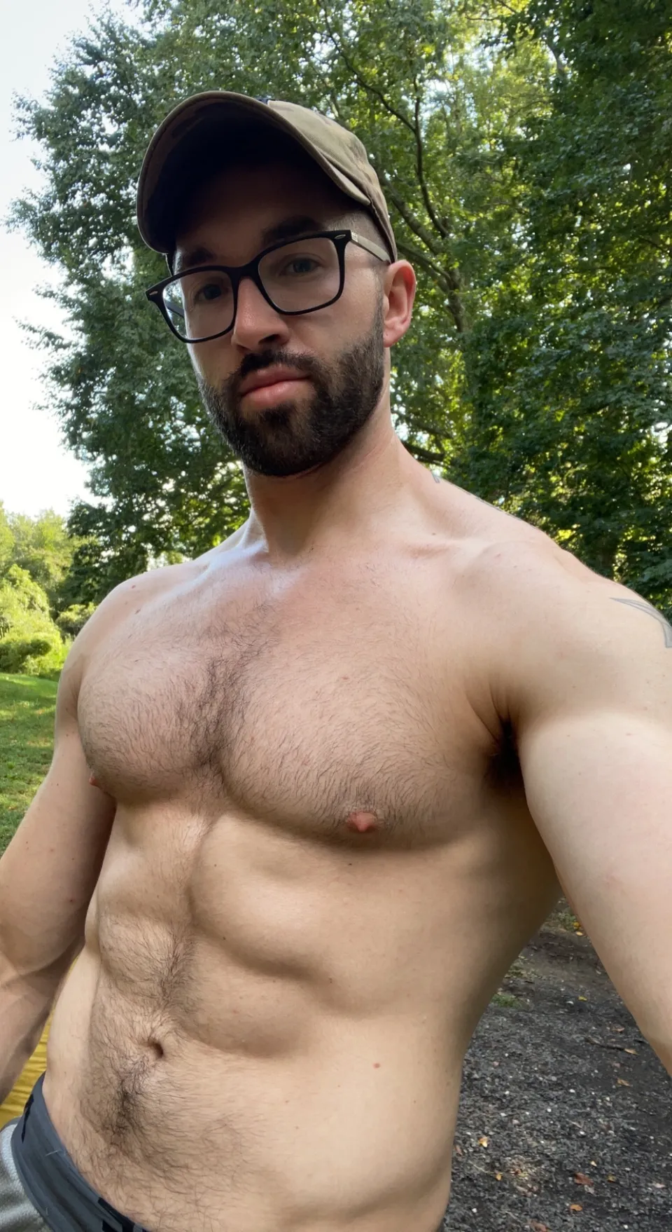 Farmerb28 OnlyFans