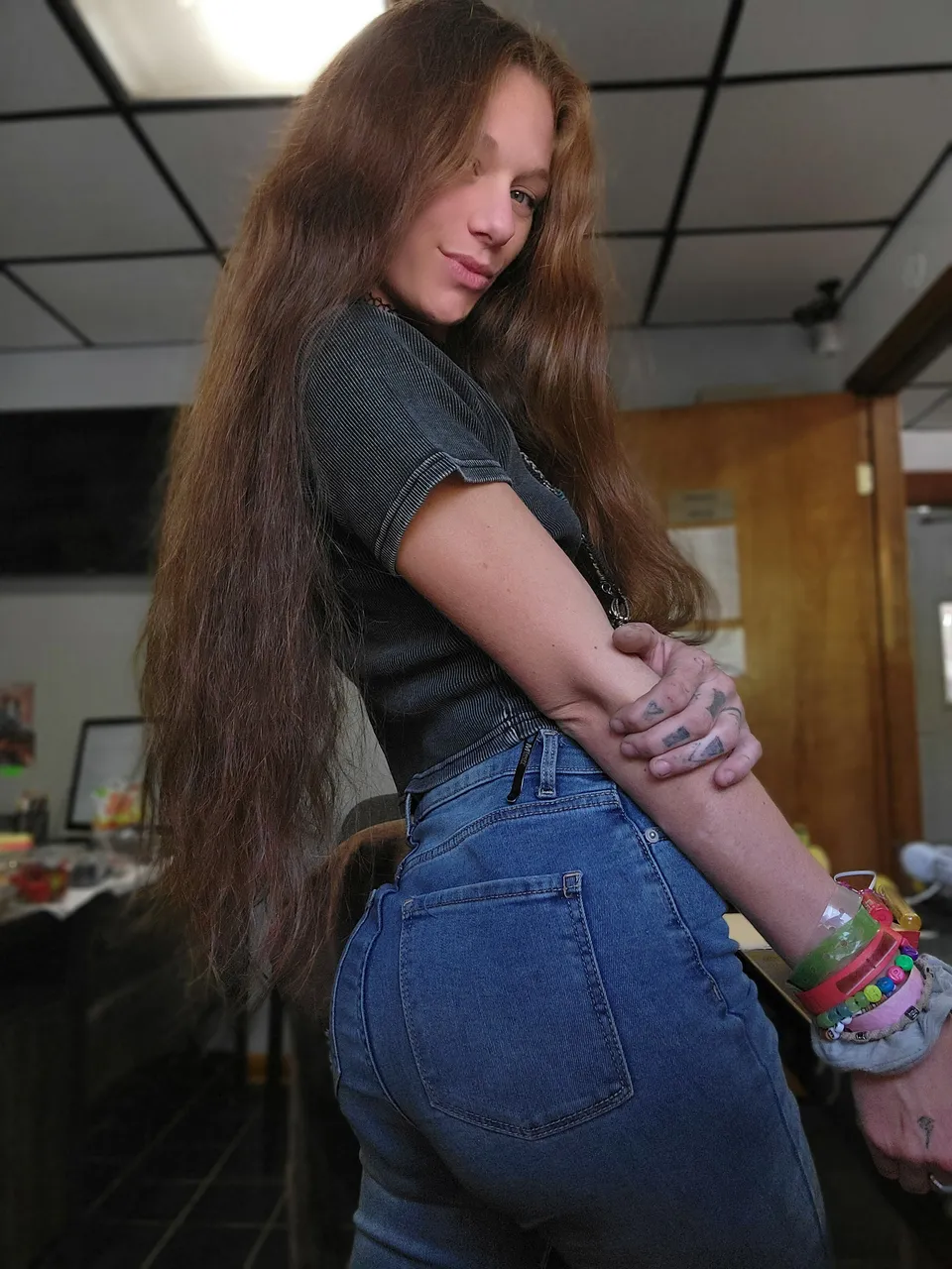 Hairy Mommy Mandy OnlyFans