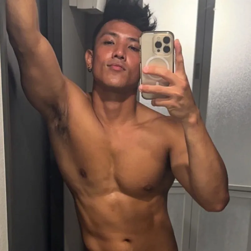 GoldenTwunk671 OnlyFans