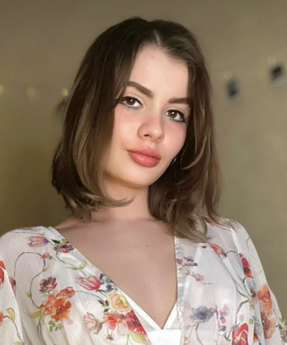 Tonia little hottie OnlyFans