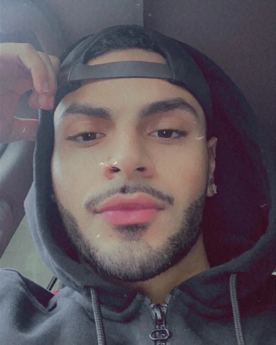 Middle eastern papi OnlyFans