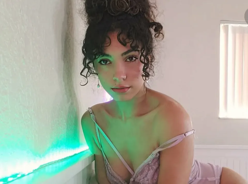 Pinkie OnlyFans