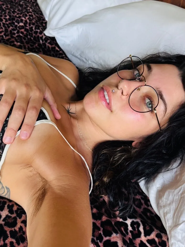 j0ivy OnlyFans