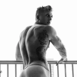 julian jaxon OnlyFans