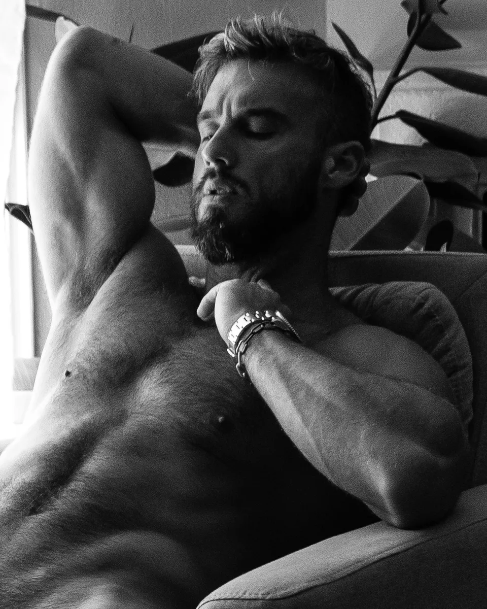 NEGOTIATE STR8 OnlyFans