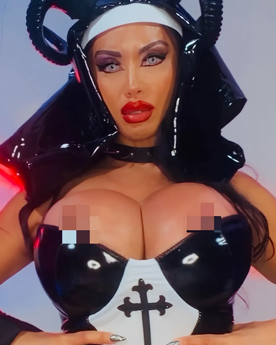 LADY LOLLY 1100cc Mommy OnlyFans