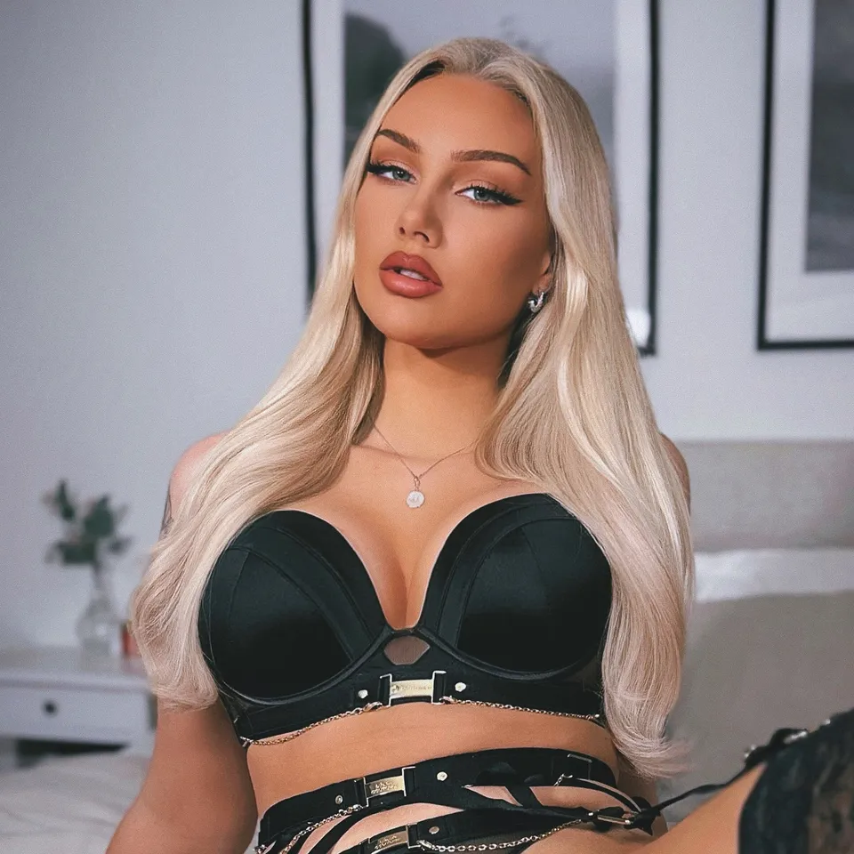 Linny Nova OnlyFans