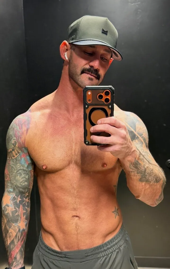 Logan Chase OnlyFans