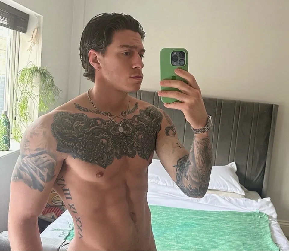 LOUISJACKSXXX OnlyFans