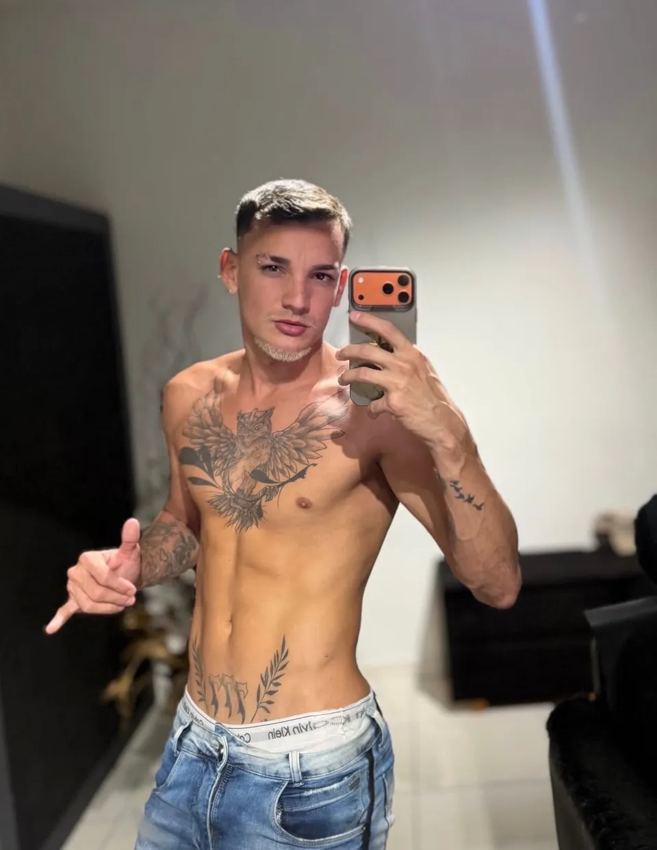 Lukas Andretto twink latino OnlyFans