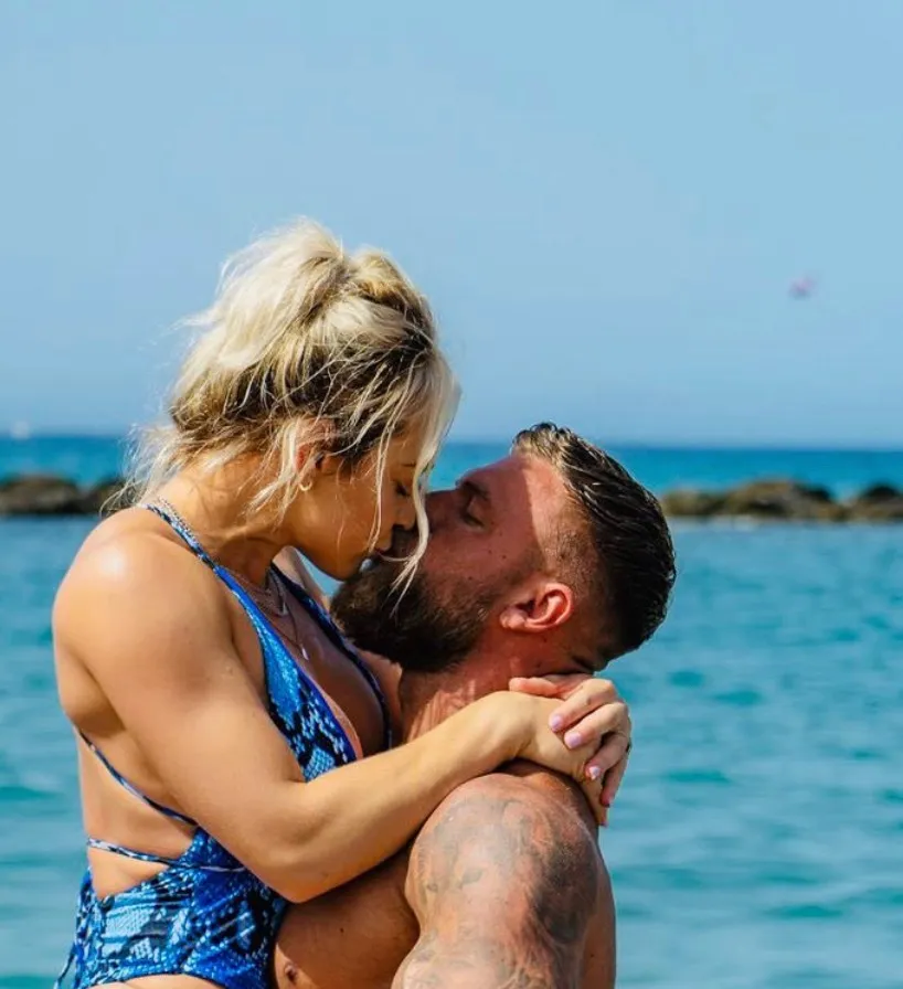 Irelands hottest couple OnlyFans