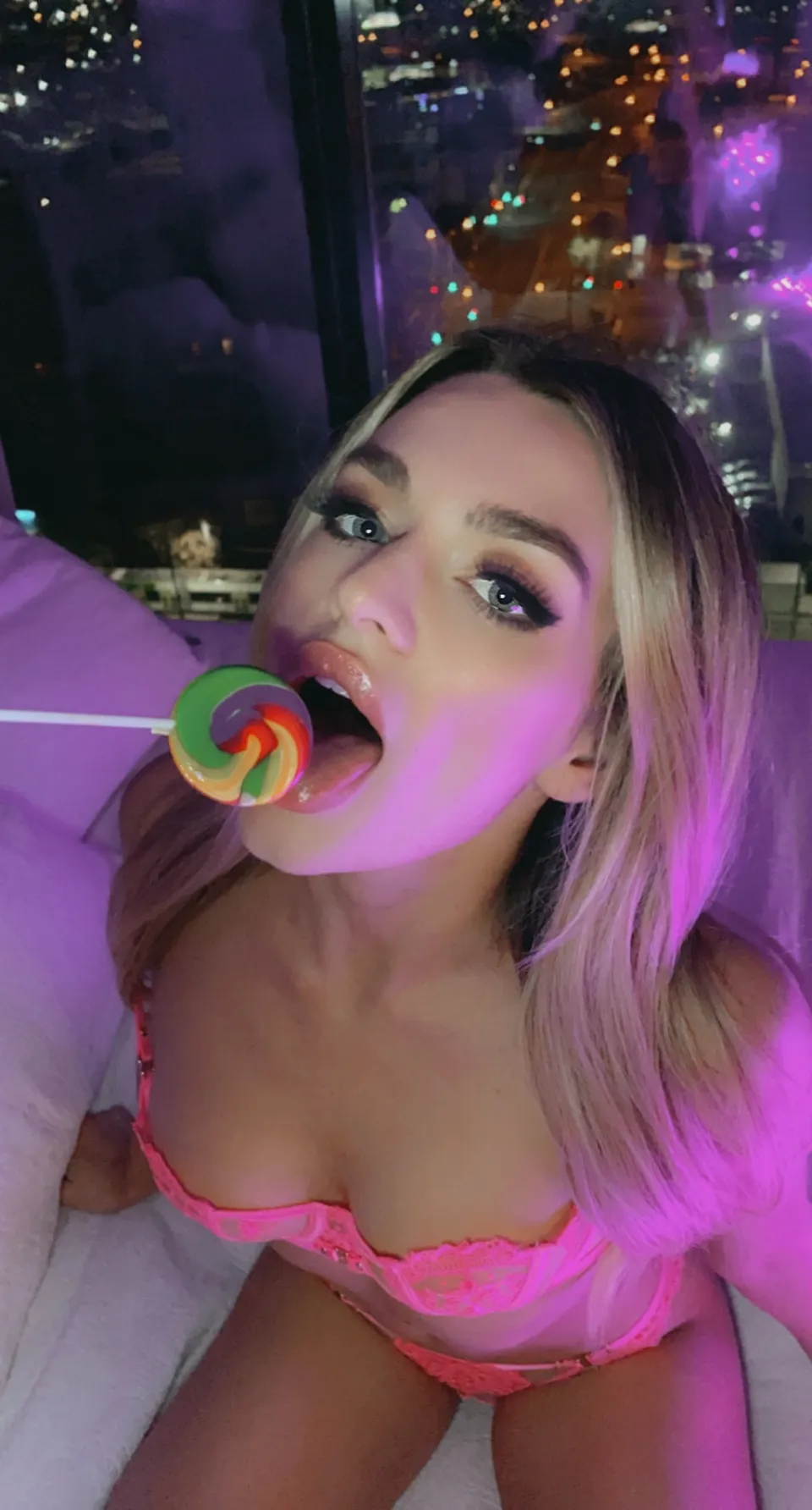 Miki Lollipop OnlyFans
