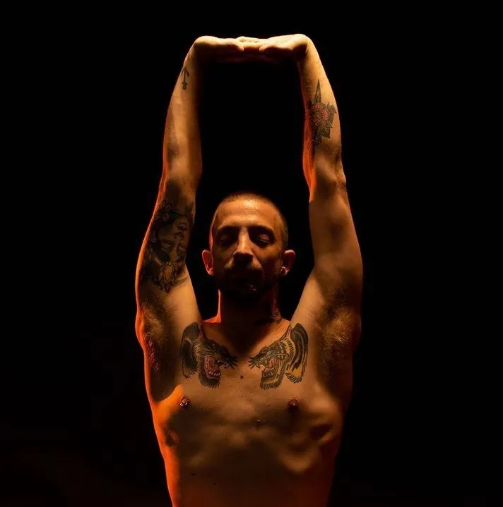 NAKED YOGA MEN OnlyFans