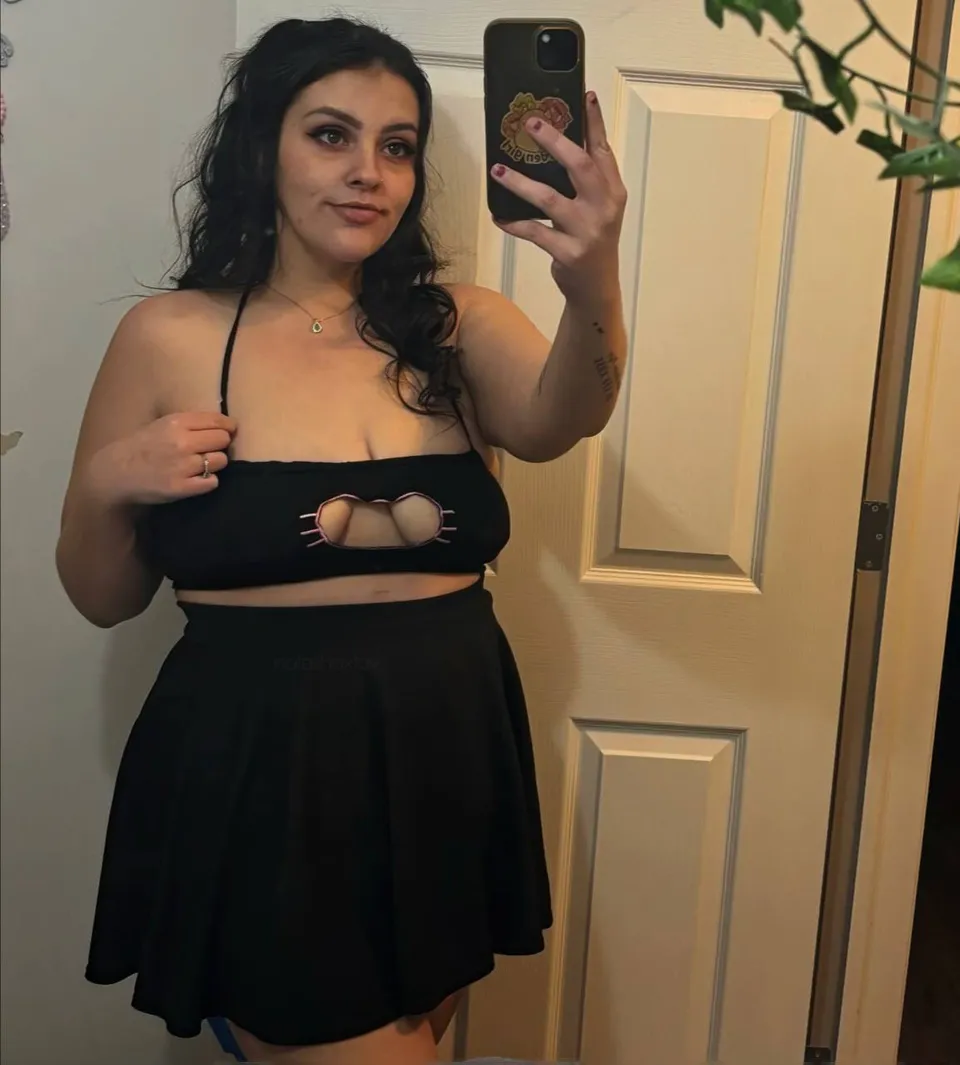 Natasha Shows Daily OnlyFans