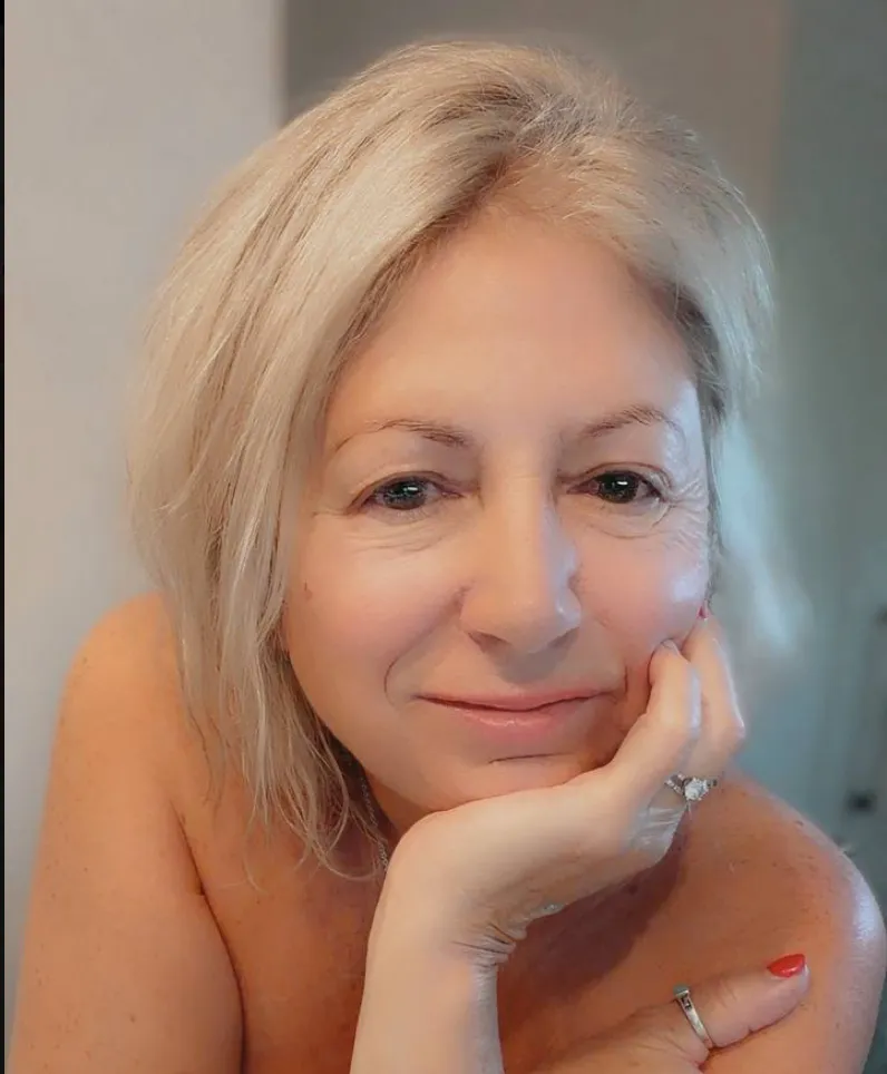 Poppy Jane HOT GILF OnlyFans