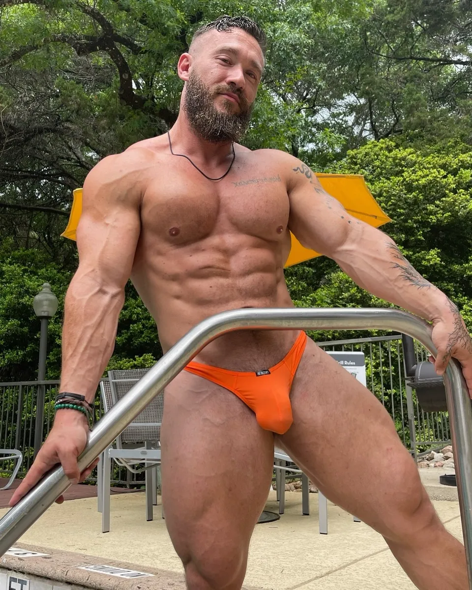 Scott Holliday OnlyFans