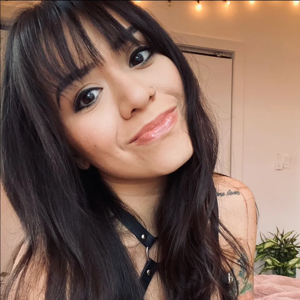 Chelsea Bee OnlyFans