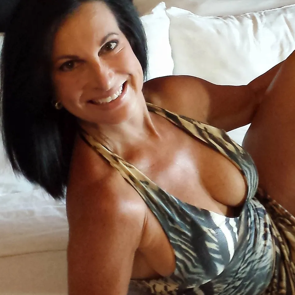 Sexy Carol Milf OnlyFans