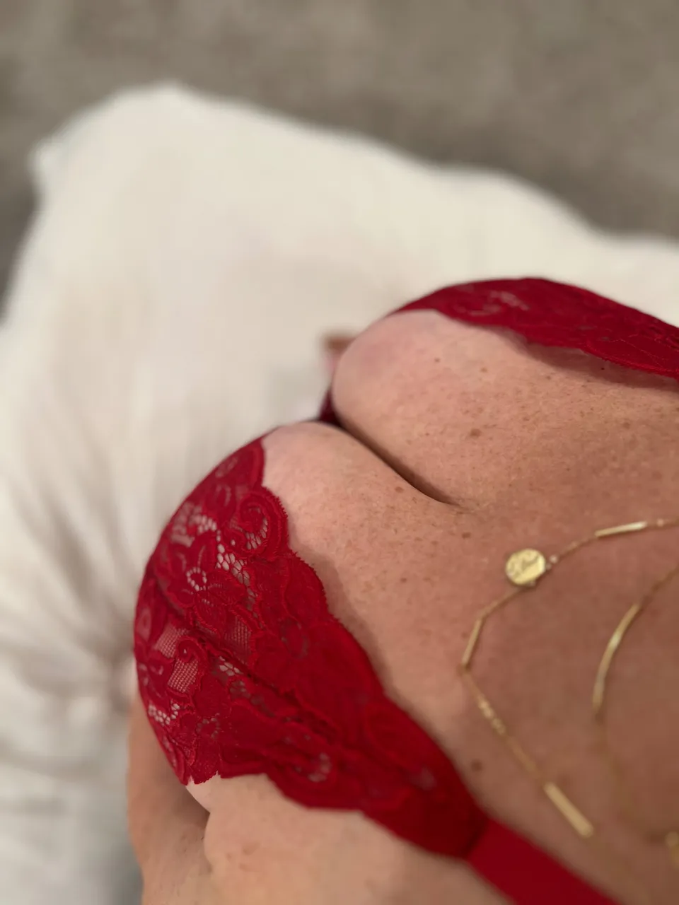 Sexy Mom and Wife OnlyFans