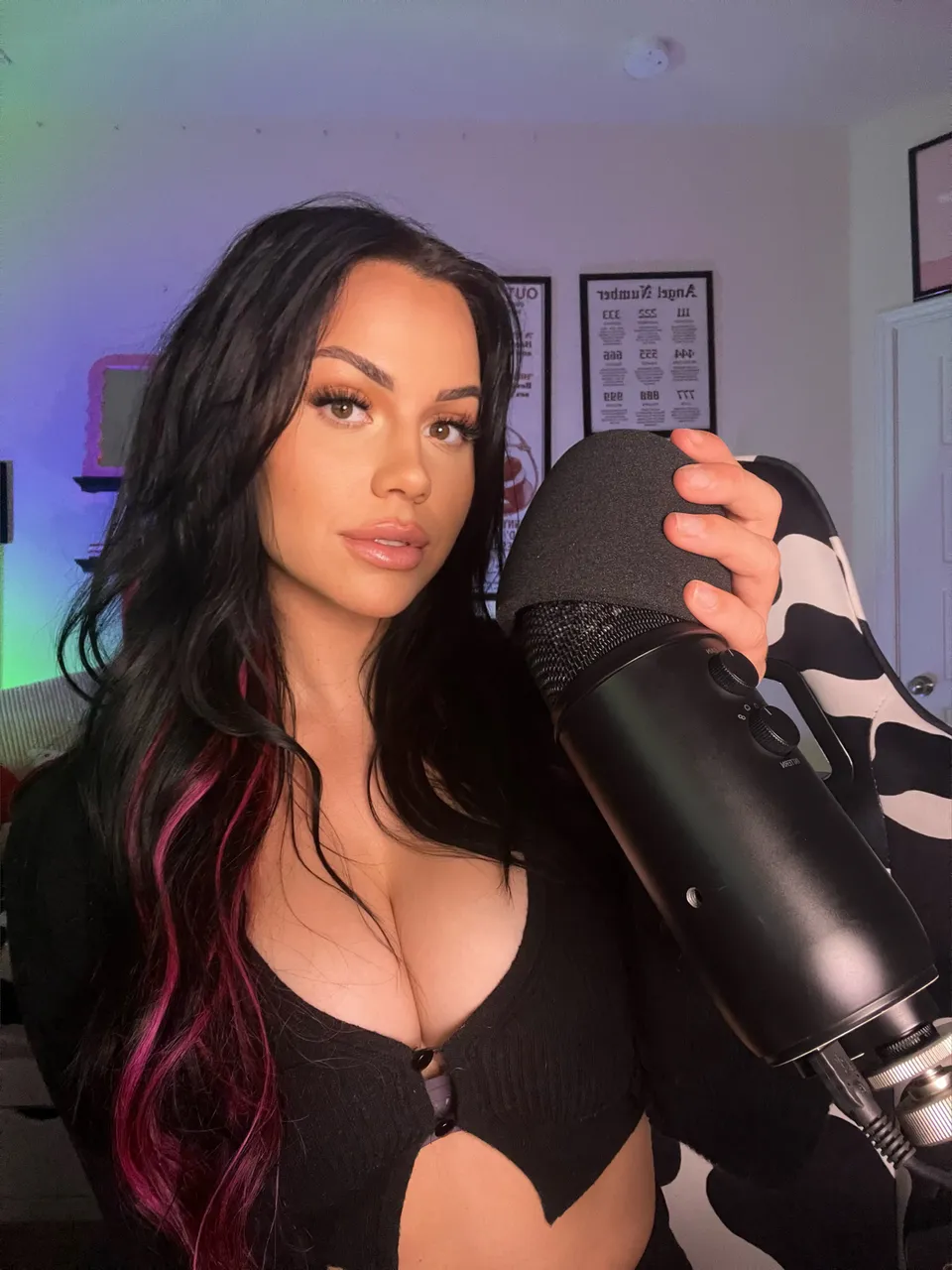 ShotsofSimone OnlyFans