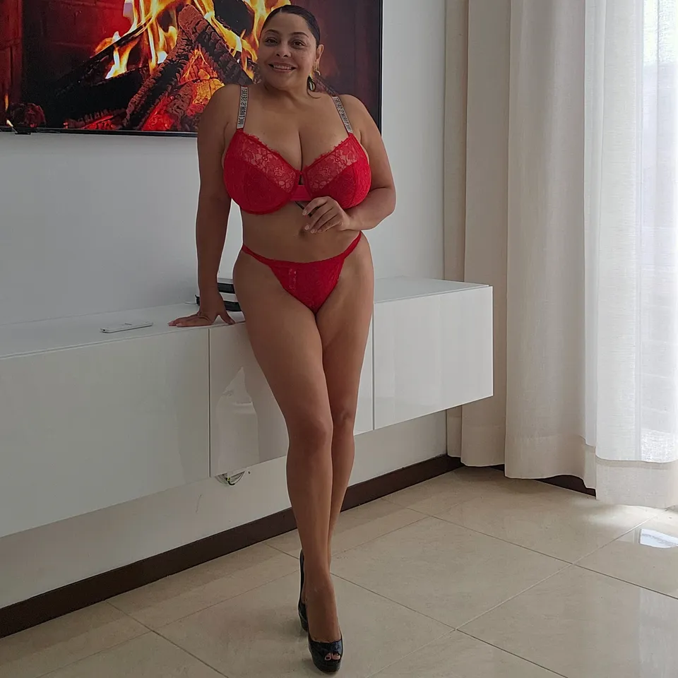 Sofīa Damon OnlyFans