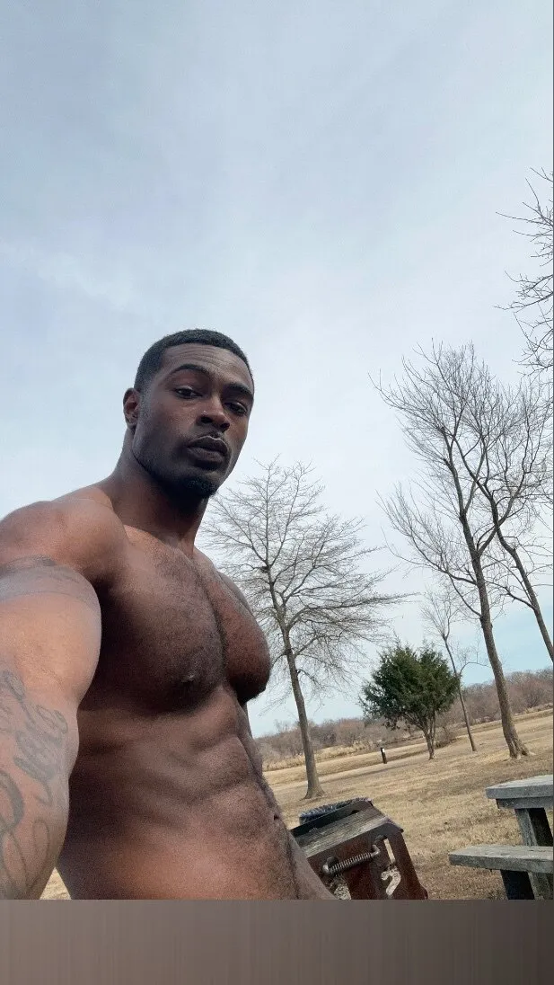 Thechosenone1 OnlyFans