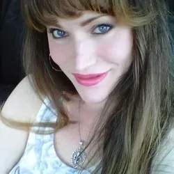 TS Karen Cummings OnlyFans