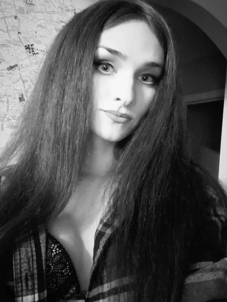 Violet Weatherbee OnlyFans