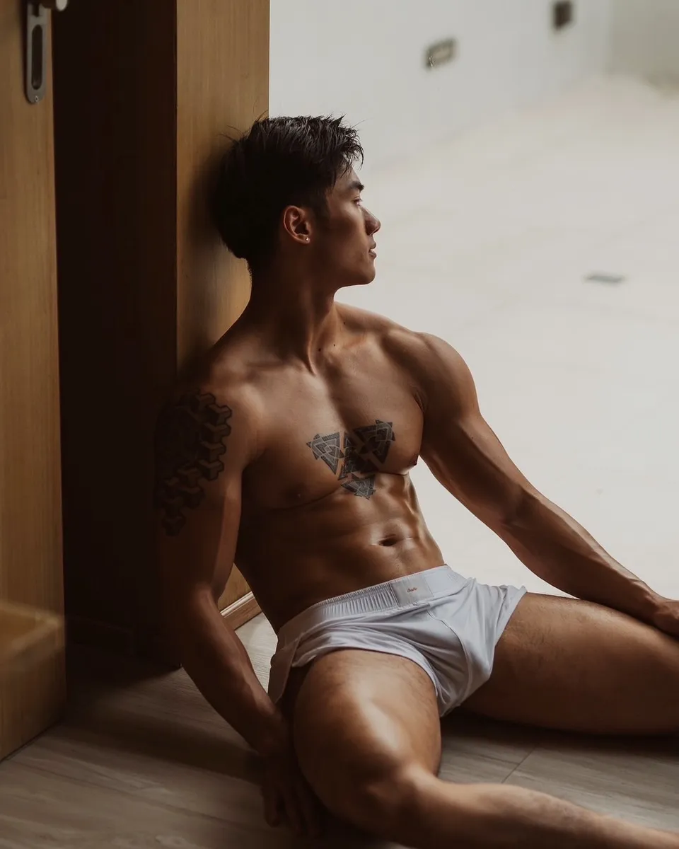WingHong Tang OnlyFans