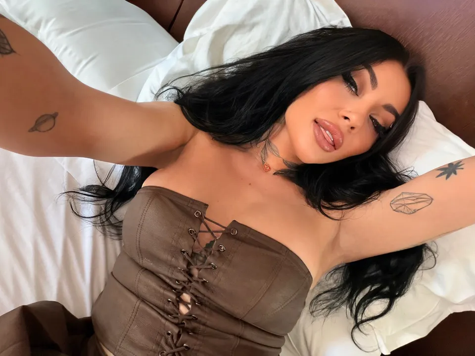 CREAM SQRT QUEEN OnlyFans
