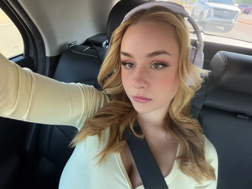 Zoey Uso OnlyFans